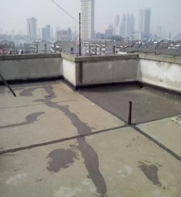 阿城漏水维修 楼顶漏水是什么原因，楼顶漏水维修方法是什么?